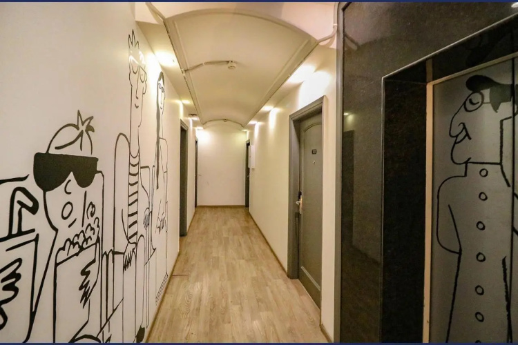 Fabhotel Lord Inn