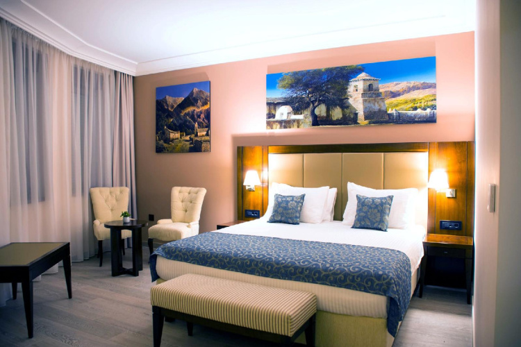 Xenon Hotel & SPA