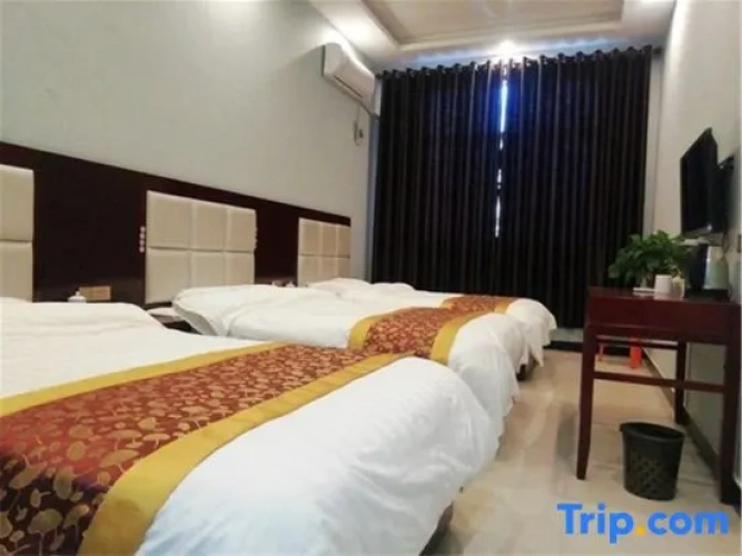 Economy Triple room