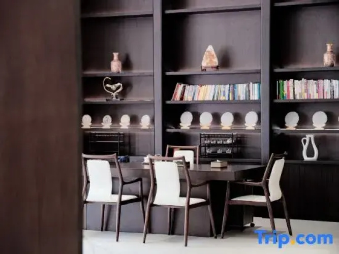 Walking In Life Hotel