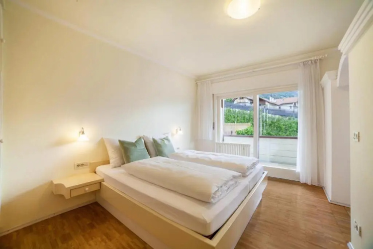 Wanda Apartment 2