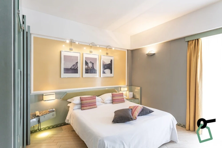 Standard Triple room with balcony