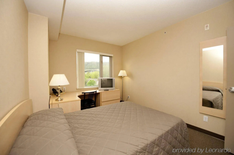 Residence & Conference Centre - Kamloops