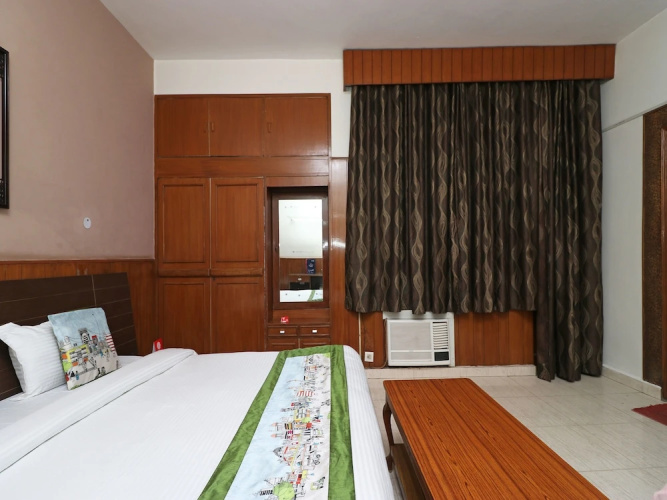 OYO 10177 A Gulshan Continental