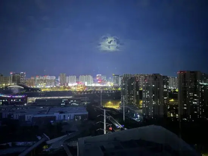Fengxi Hotel Apartment (Harbin West Railway Station)