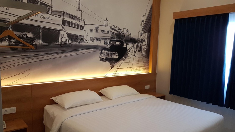 Deluxe Double room with city view