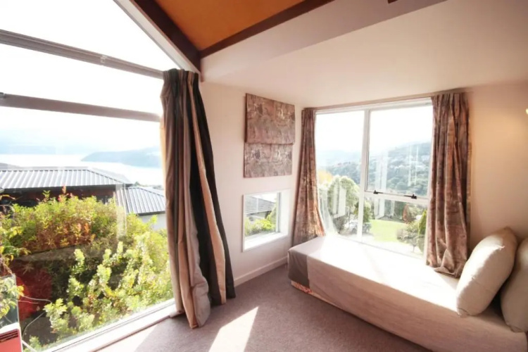 Akaroa Harbour View - Christchurch Holiday Homes