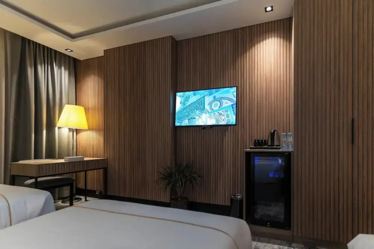 Hill Hotel