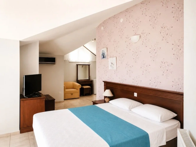 Deluxe Double room with balcony and with sea view