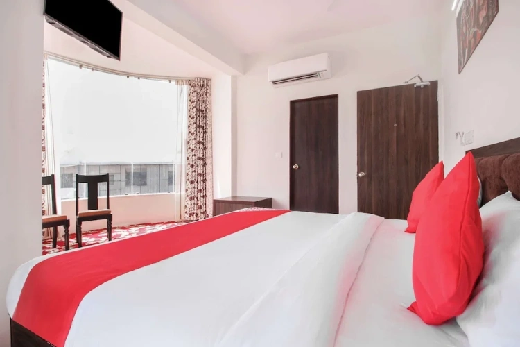 Deluxe Suite