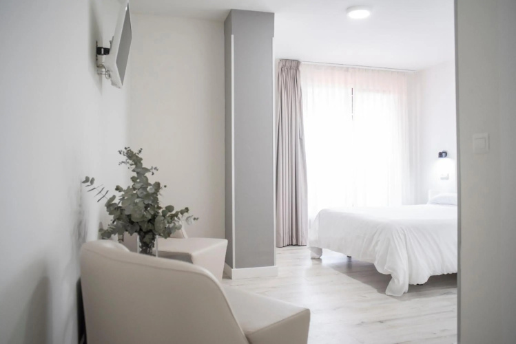 Hotel Montanes