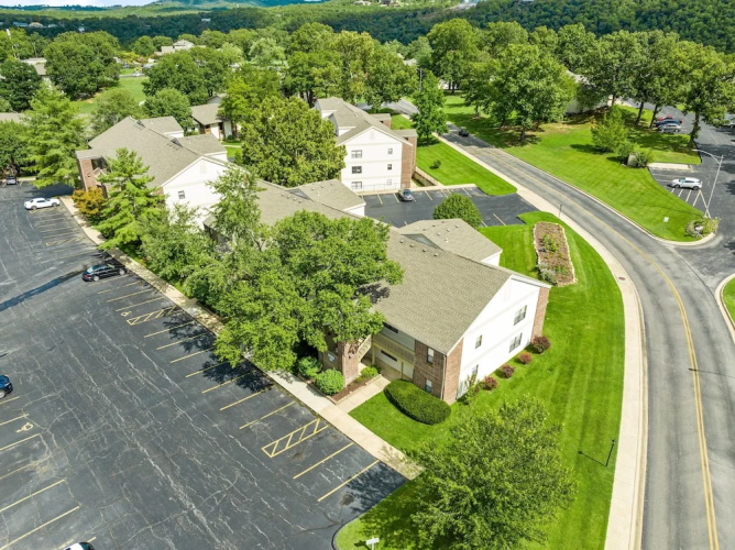 Dream Weaver 2 Bedroom Condo by RedAwning