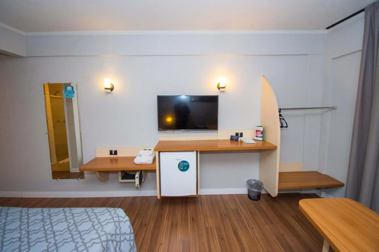 H+ Hotel