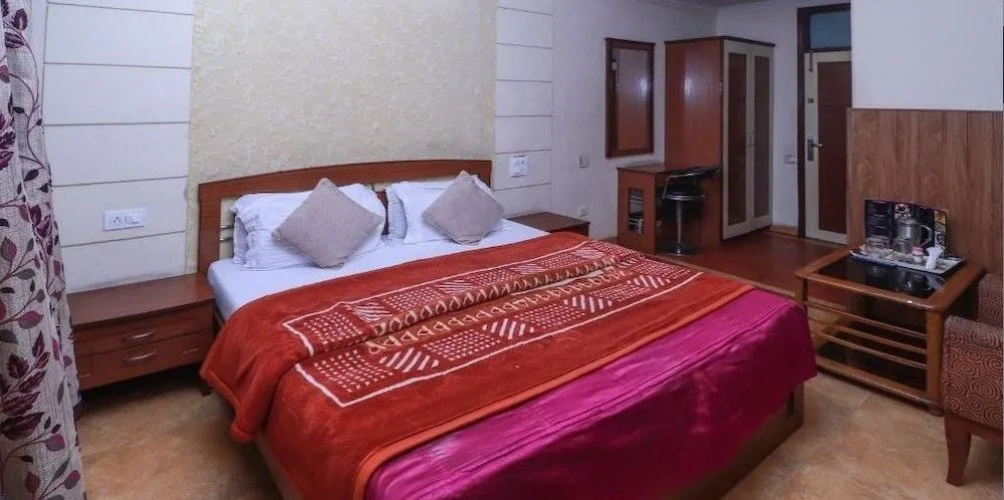 Hotel Sukh Sagar 44