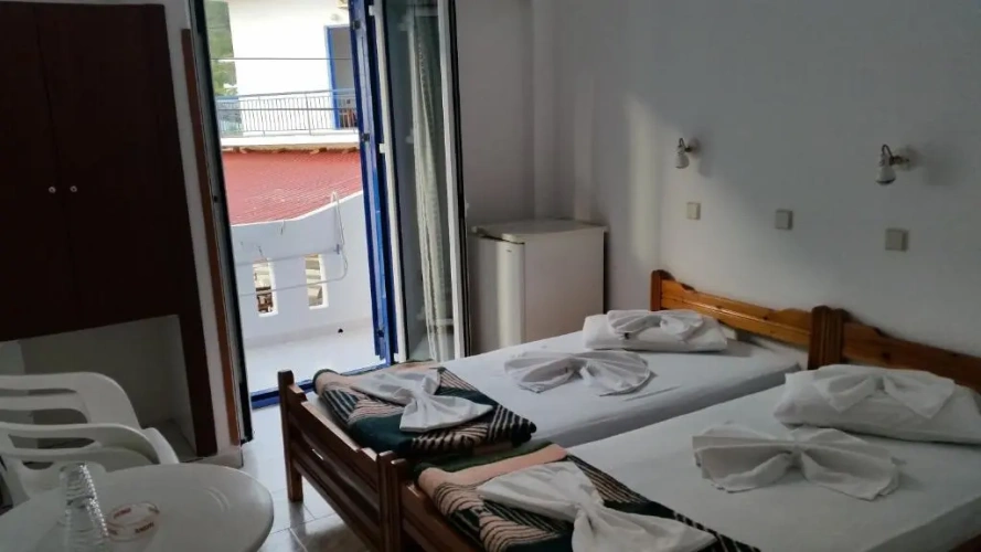 Standard Twin room with mountain view