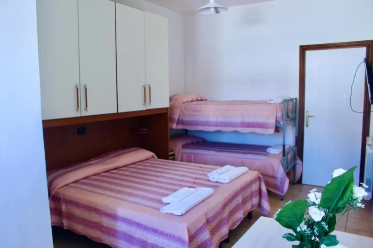 Standard Quadruple room