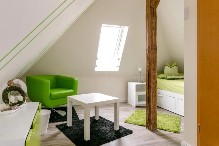 2 Bedrooms Apartment