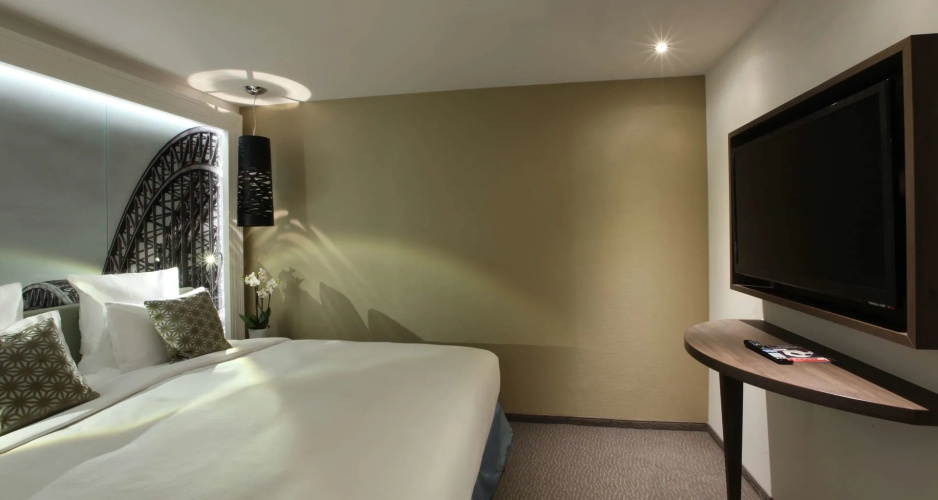 Lindner Hotel Cologne City Plaza, part of JdV by Hyatt