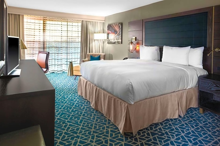 Standard room with balcony