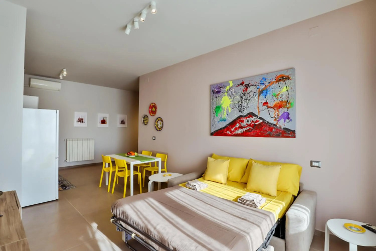 Neapolitan Skyscraper Apartment