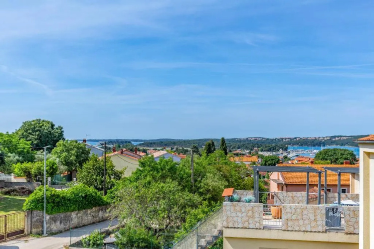 Apartments Lorencin Milka