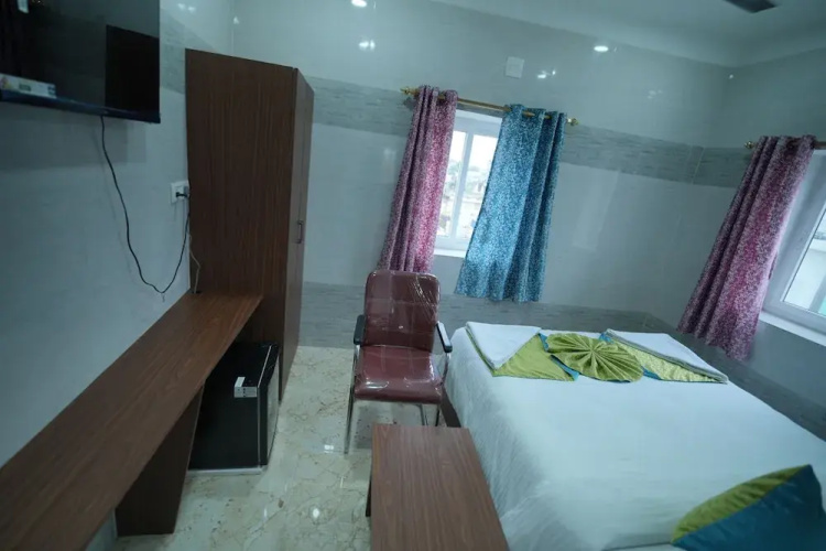Hotel Mirka Plaza