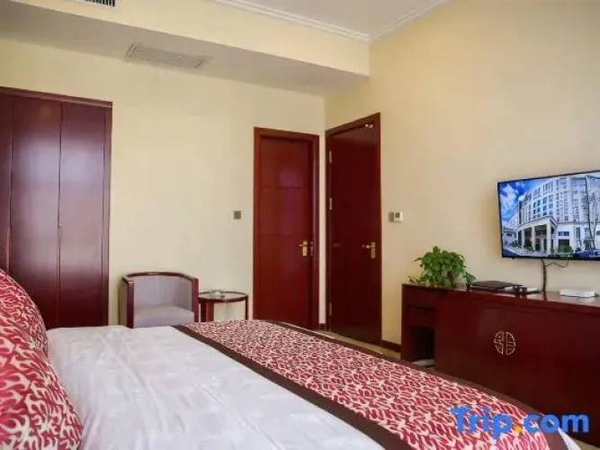 Deluxe Suite