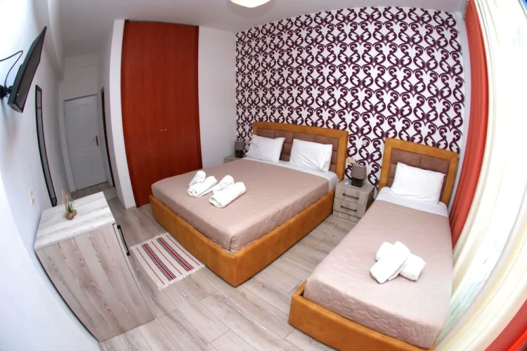 Standard Triple room with balcony and with mountain view
