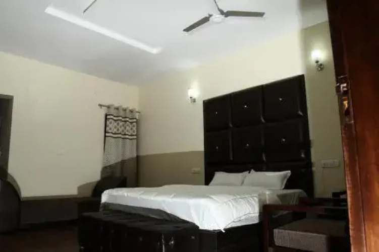 Temple View Inn