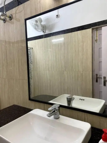 Lovely 4 bedroom condo