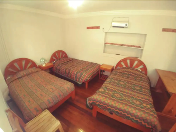 Hospedaje Familiar Sihuar