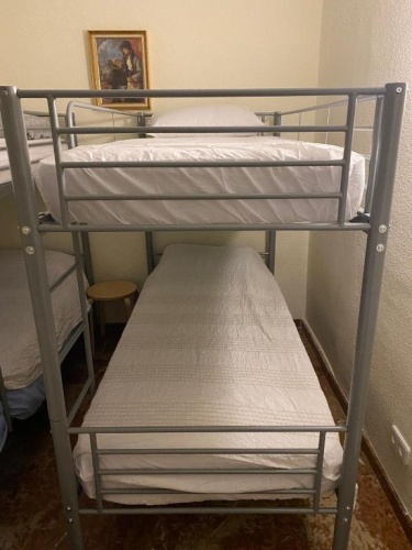 Economy Quadruple room