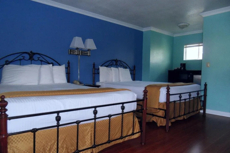 Rose Garden Inn