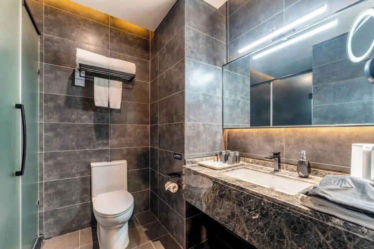 3 Bedrooms Double Suite