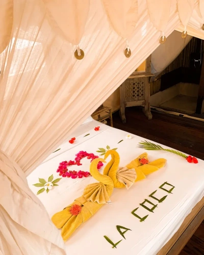 1 Bedroom Tent