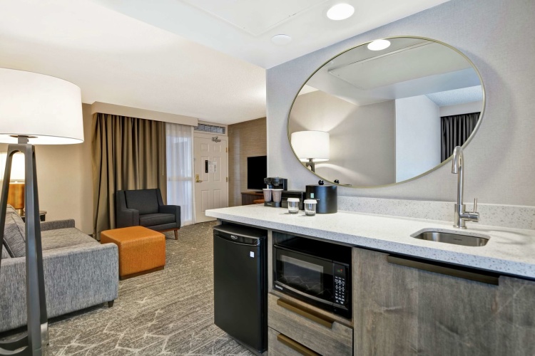 Embassy Suites by Hilton Minneapolis Airport photo 35