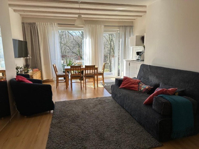 Apartment with garden view