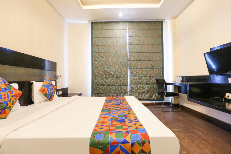 Fabhotel Posh Classic