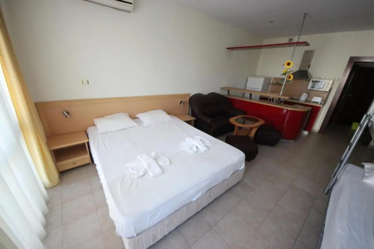 Menada Miramar Palace Apartments