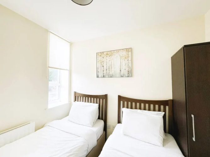 Golden Heights 7