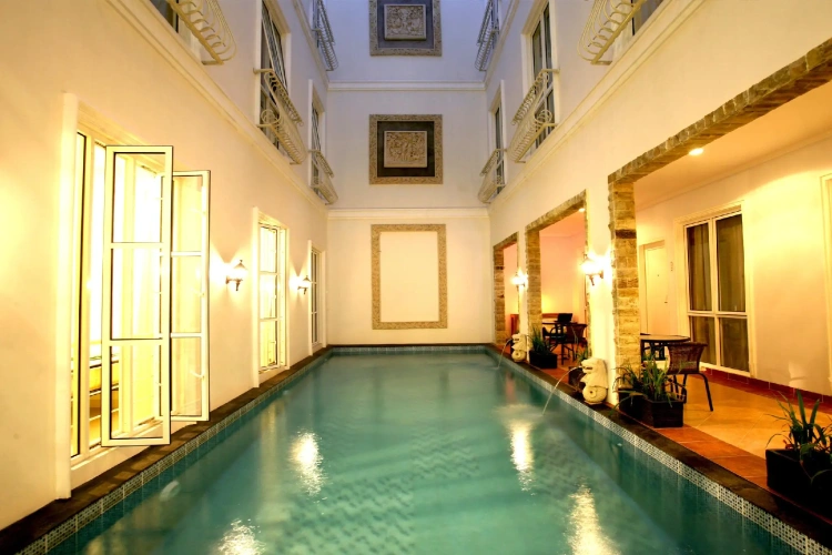 Deluxe Single room