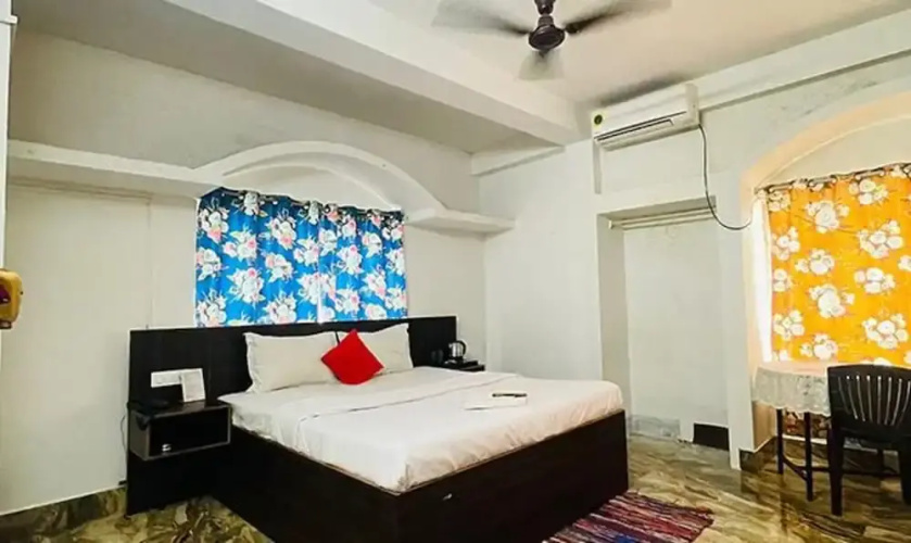 Fabhotel Prince