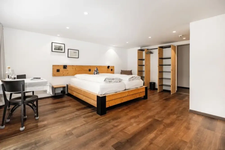 Junior Suite with balcony and with garden view