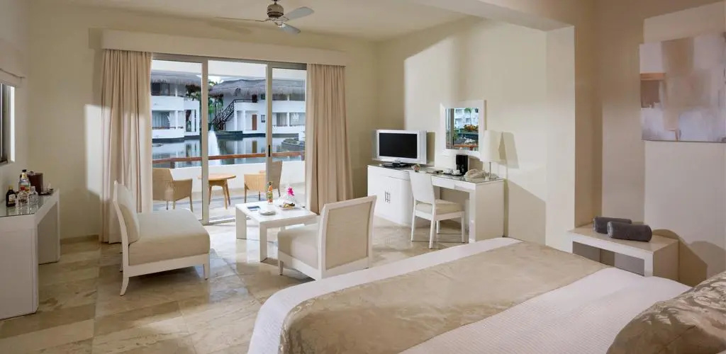Grand Riviera Princess photo 8