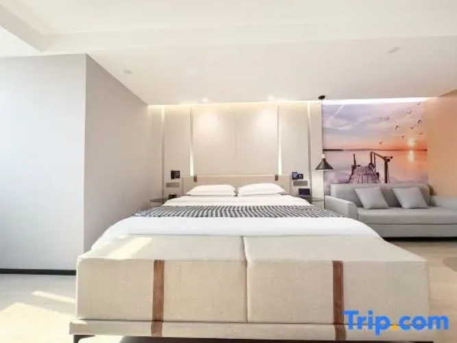Standard Double room with view