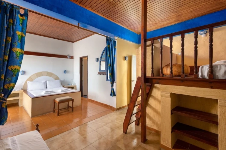 Standard Quadruple room with balcony