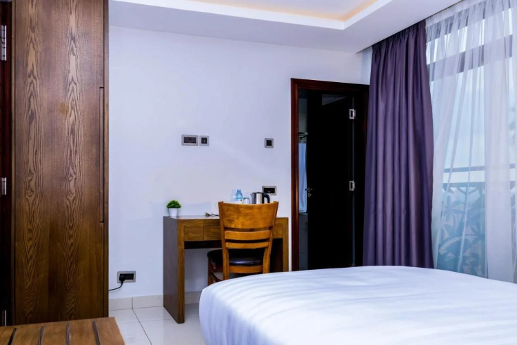 Canary Hotel