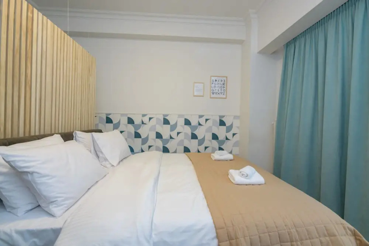 Fully Renovated Flat in Prime Location