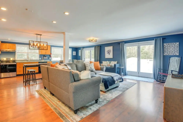 Ski, Golf & Hike: Spacious Dover Retreat!