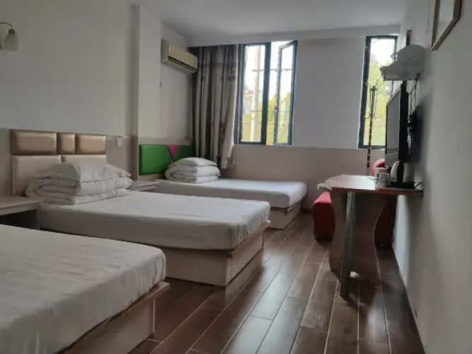 Chun Yi Hotel
